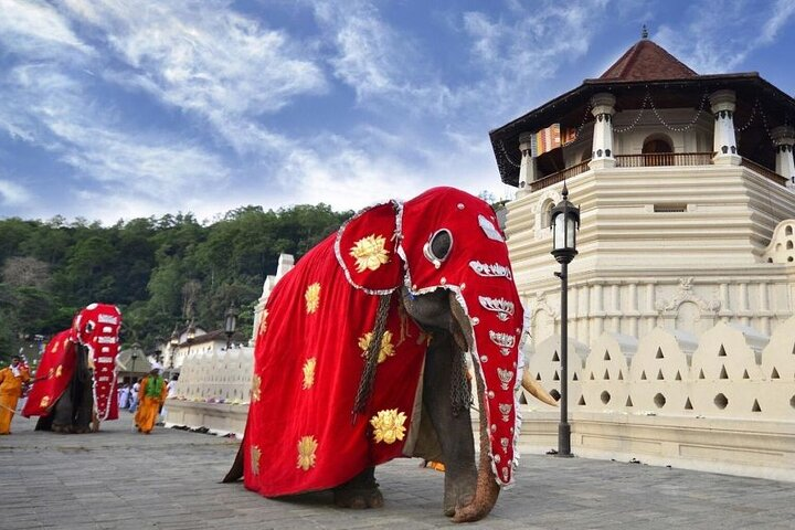 Kandy - Sri Lanka by Sigiritrip Tours